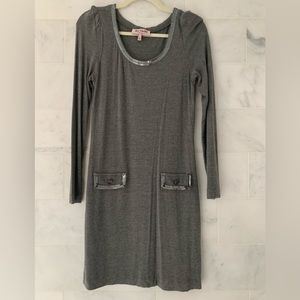 Juicy soft dress.  Sequin around pockets. King sleeve puffy should.